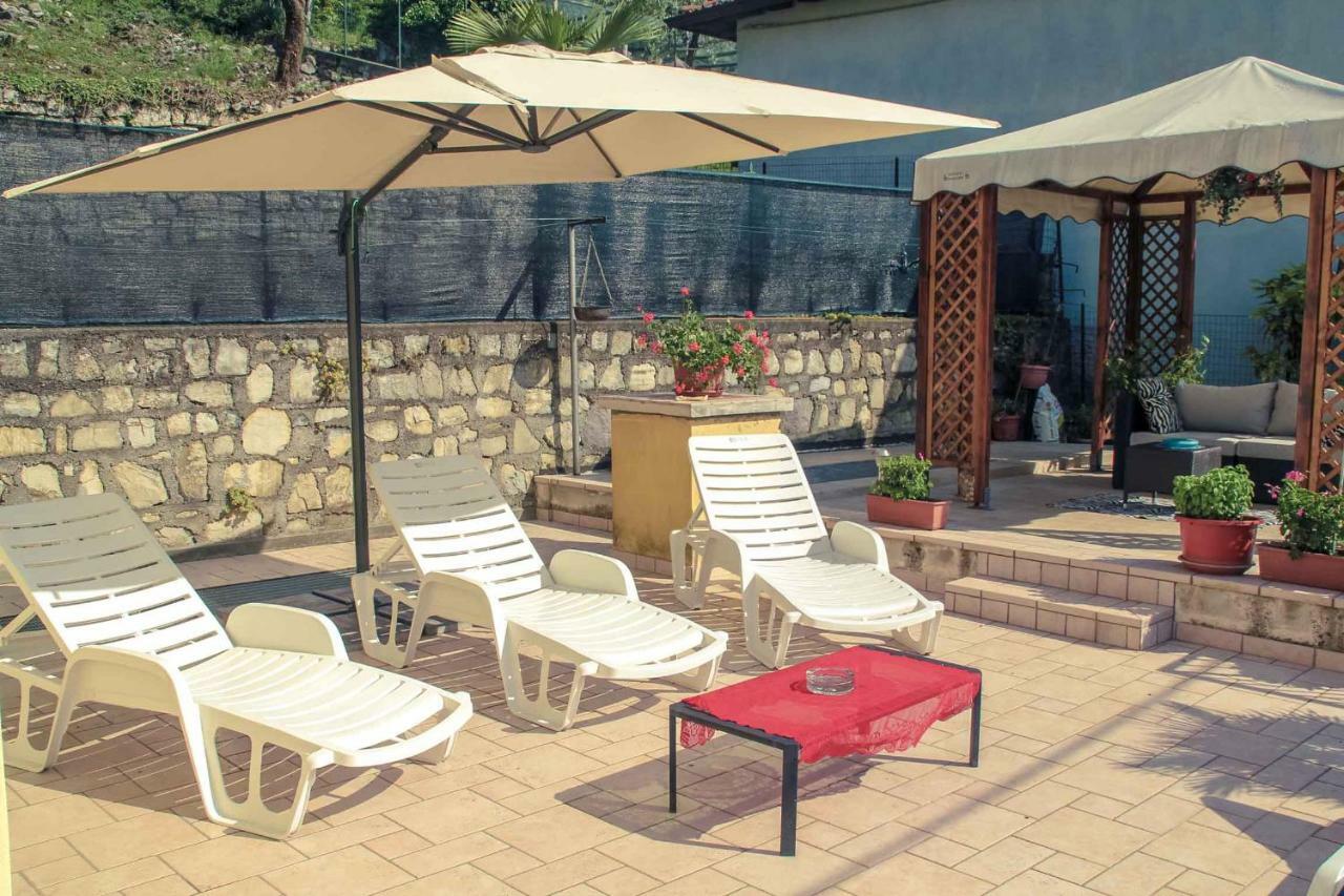 B&B Tina Monte Isola Ngoại thất bức ảnh